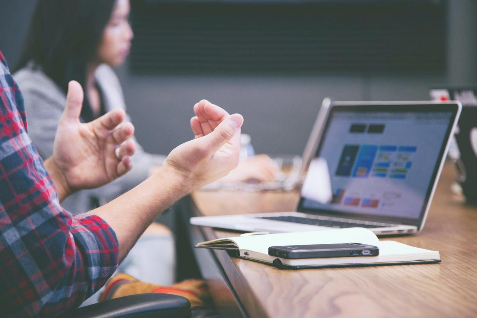 Sesión de mentoría personalizada para emprendedores digitales